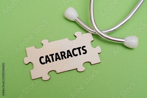 Konstfotografi Healthcare and medical concept with the text CATARACTS