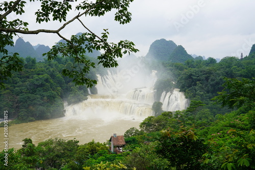 Detian Transnational Waterfall