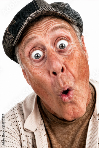 Senior, erstaunt
