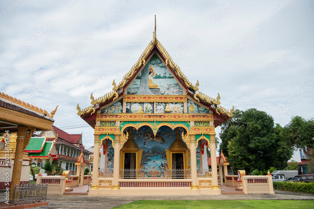 Fototapeta premium THAILAND CHANTHABURI CITY WAT BOT MUANG