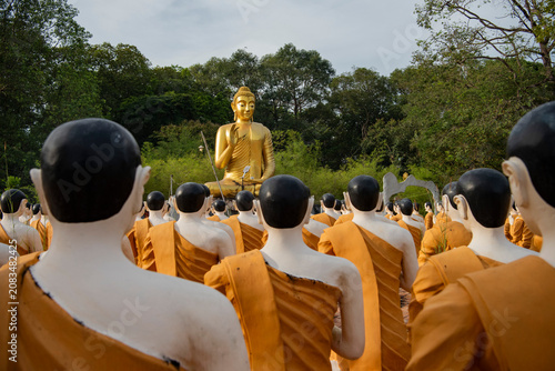 Bild auf Leinwand THAILAND CHANTHABURI WAT CHAK YAI BUDDHA PARK