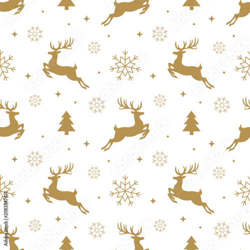 Seamless Christmas pattern with golden reindeer on a white background