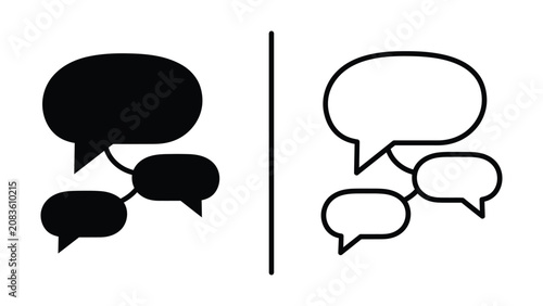 Tableau sur toile Black and white speech bubble icons depicting conversation and communication wit