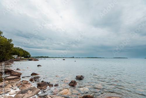 Canvas Print Beautiful scenic view of Sweden landscape with traditional red houses