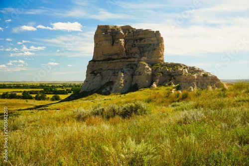 Obraz na płótnie Grasslands, Prairie Vistas, Oregon Trail History, Platte River, and big skies abound when visiting Scotts Bluff National Monument in Nebraska
