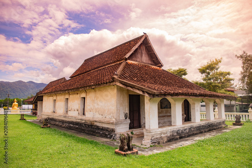 THAILAND CHANTHABURI CITY WAT THONG THUA