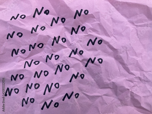 Obraz na płótnie word No written on wrinkled paper, handwritten text, The answer yes is written i