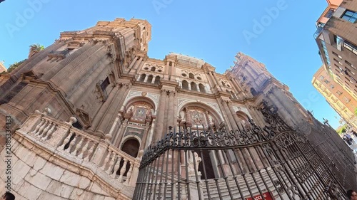 Paseando por el casco antiguo y catedral de Málaga, España