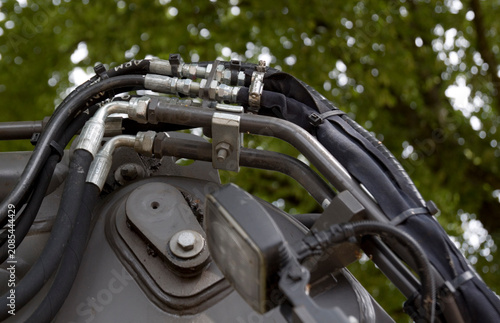 Hydraulikschläuche am Bagger 14