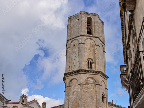 Fotografía Octagonal Bell Tower of the Sanctuary of Saint Michael the Archangel, Santuario di San Michele Arcangelo in Italian
