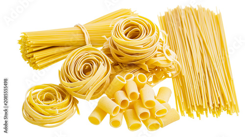 Foto Assorted dry pasta shapes including spaghetti fettuccine nests, and rigatoni