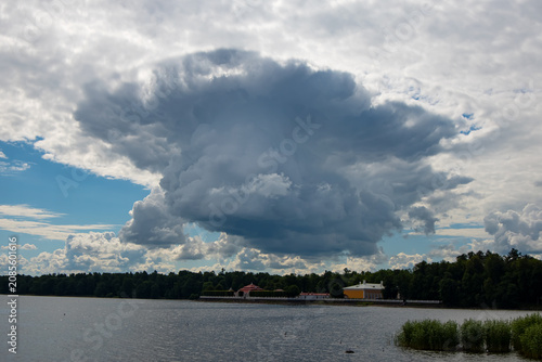 фотографія Park of Petrodvorets a view of the gardens from the Gulf of Finland - St