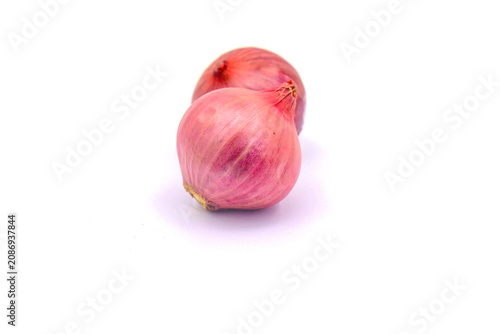 Billede på lærred Shallots on a white background