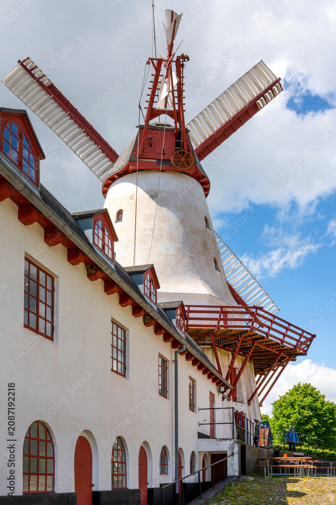 Fototapeta premium Düppeler Mühle/Dybbol Molle bei Sonderborg/Sonderburg Dänemark