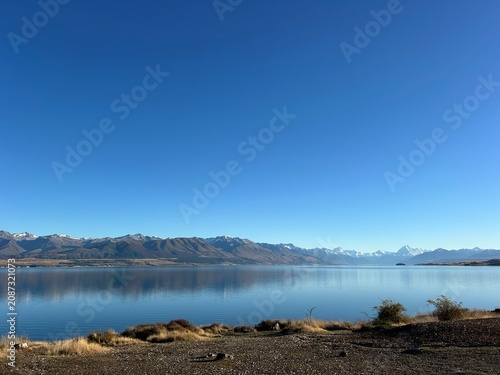 Принти на полотні Lake Pukaki with snow capped mountains, New Zealand
