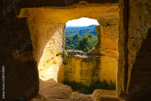 Fotografie Abbaye troglodyte Saint Roman à Beaucaire, Gard