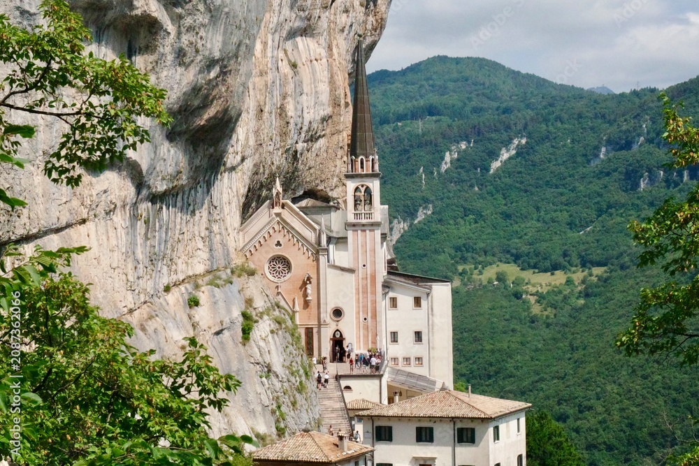 Αυτοκόλλητο church in the mountains, della Corona