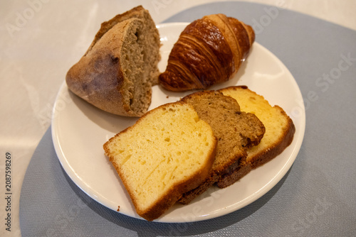 Tableau sur toile Breakfast Bread Platter