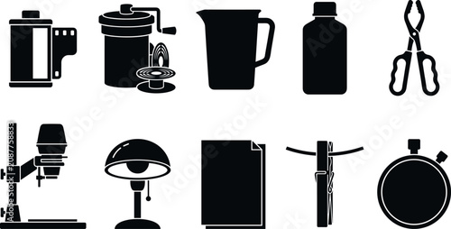 Obraz na plátně Vintage Analog Film Photography Darkroom Equipment and Processing Tools Vector I