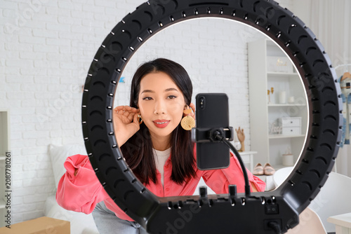 Female Asian fashion blogge...