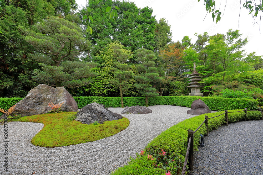 Obraz premium Yokoen Garden in Taizoin Temple, a Zen Buddhist complex founded in 1404 in Ukyo Ward, Kyoto, Japan