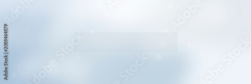 Fotografie A gentle light-blue wash with soft blur and a barely visible rectangular panel creates an open, airy backdrop for UI headers and calm marketing
