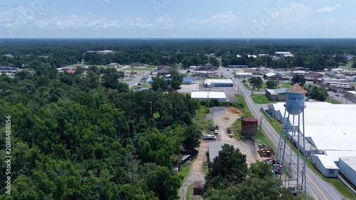 Canvastavla Aerial View of Star City Arkansas Small Town streets and business with daily lif