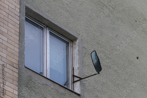 Tableau sur toile Mirror on a window as a security feature