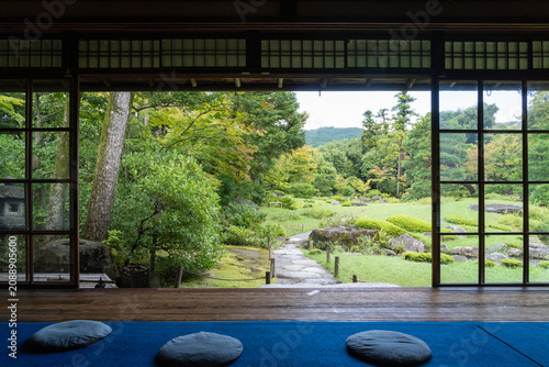 Foto 無鄰菴の母屋から眺める庭園
