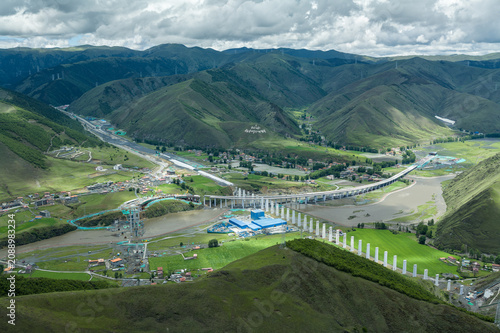 Foto Aerial View of Mega Infrastructure Under Construction Yaye Expressway and Sichua