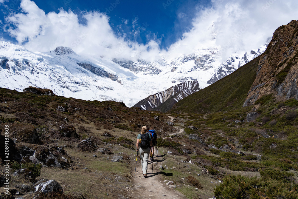 Obraz premium Valley of Pungyen Gompa, Manaslu Circuit Trek