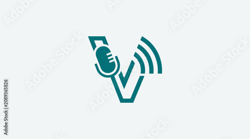 Canvastavla Green microphone with sound waves logo.
