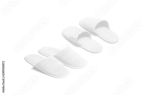 Blank white home slippers mockup png, transparent background, 3d rendering. Empty comfortable fluffy shoes for hotel mock up cut out. Clear flipflops slipper or mule pair for domestic template.