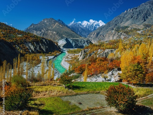 Foto autumn in the mountains