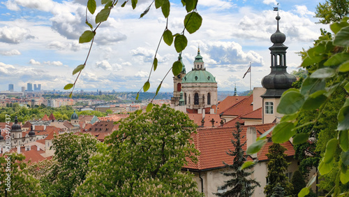 Cuadro en lienzo panorama of Prague seen from south gardens below Hradcany castle