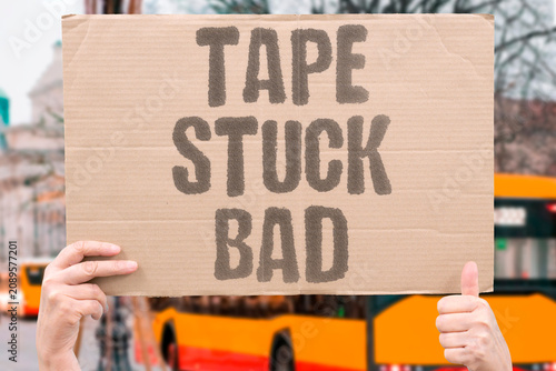 Fotografi "Tape stuck bad" Adhesive left stubborn residue