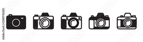 Cuadro en lienzo Collection of five flat camera icons for photography enthusiasts on transparent back