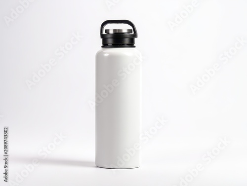 The Rise of Unbranded Products Exploring the Best No Logo, No Brand Cooler Bottle for an Eco-Friendly Home Space