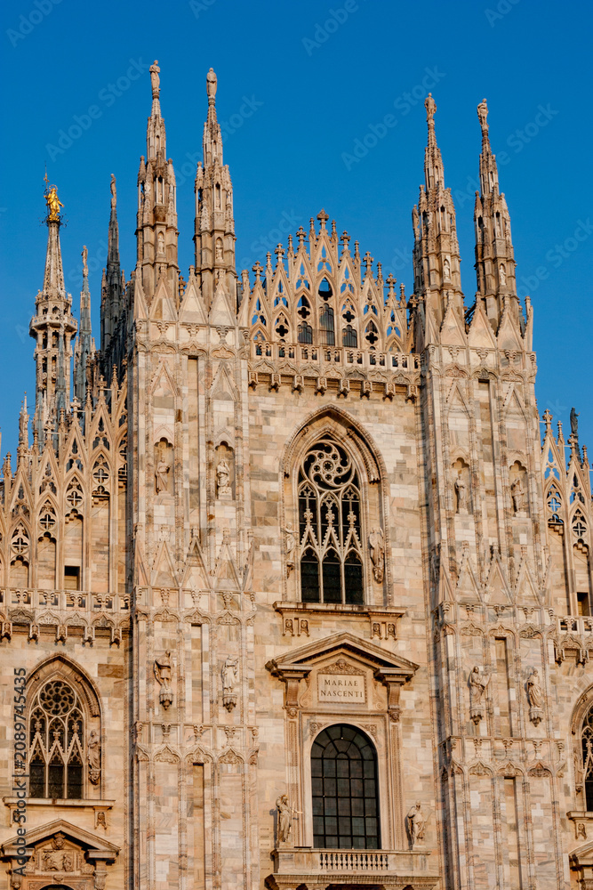 Fototapeta premium Duomo di Milano Front Facade