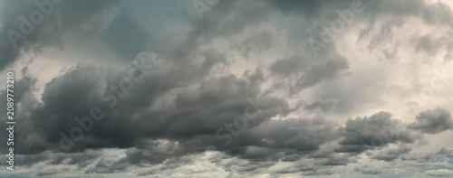 Photos Panorama view of overcast sky