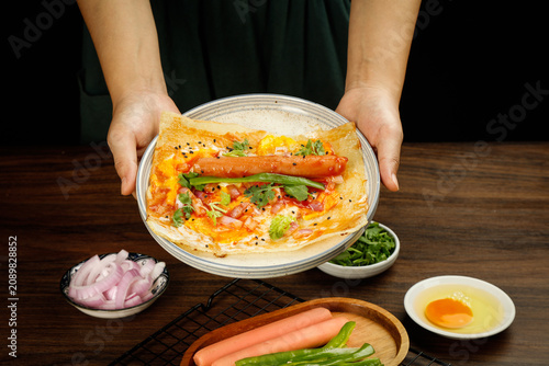 Quadro su tela Harbin Cold Noodles with Ham and Scallions - Traditional Northeast Chinese Gourm