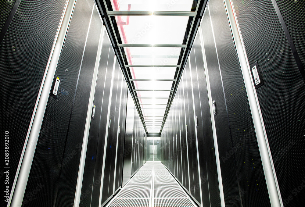 Fotografia Server Room Corridor in Modern Data Center