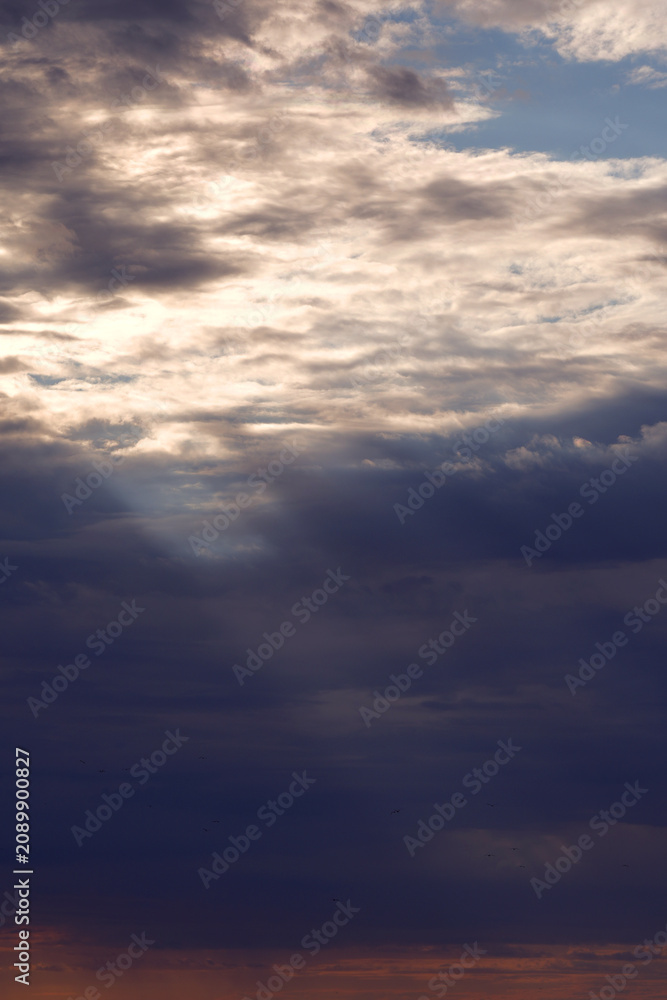 Obraz premium Clouds and sunset on the Baltic Sea coast