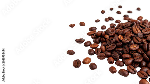 Photos Pile of dark roasted coffee beans caffeine stimulant isolated on transparent bac