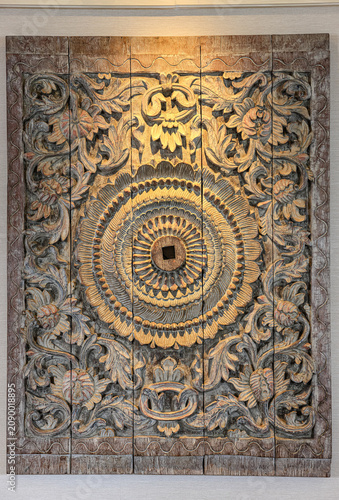 carved wooden wallpaper, old wood sculptured, wood carving, antique wood circle art.