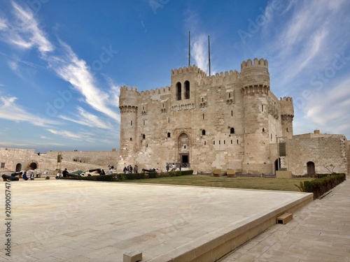 Foto A view from the 15th-century Qaitbay Fort in Alexandria, Egypt