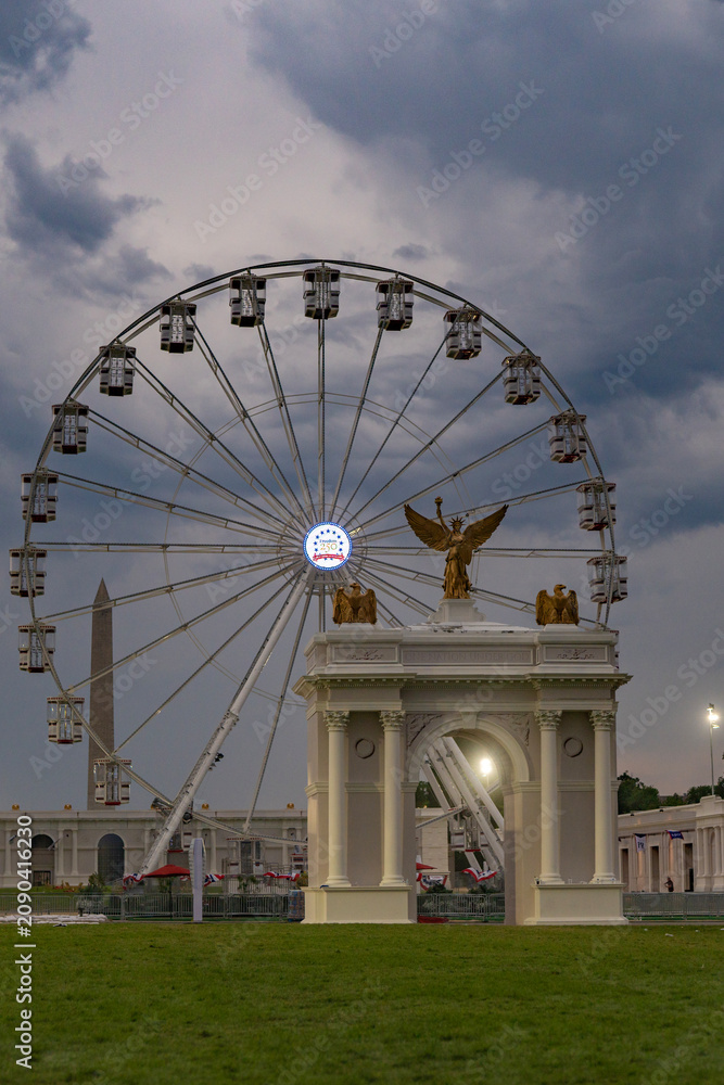Obraz premium United States Triumphal Arch in DC. Patriotic United States Triumphal Arch landmark. Ceremonial United States Triumphal Arch view. United States Triumphal Arch frames Capitol.