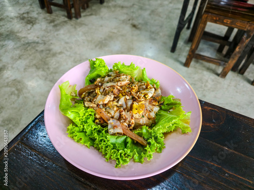 Restaurant-style Thai fried noodles beautifully presented for menus and commercial food photography.