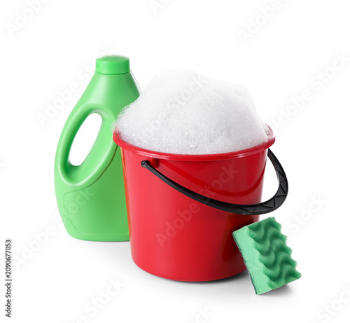 Plastic bucket with foam, s...