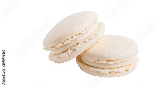 Valokuva Two creamy white macarons with vanilla filling